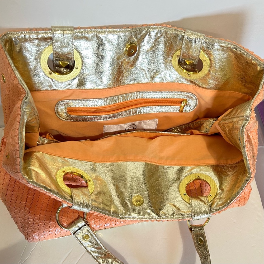 Big Buddha Tote Bag Coral Textured Pattern Gold Trim - Picture 7 of 15